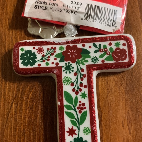 Kohl’s- Collectible Ornaments- Letter T - Picture 4 of 9